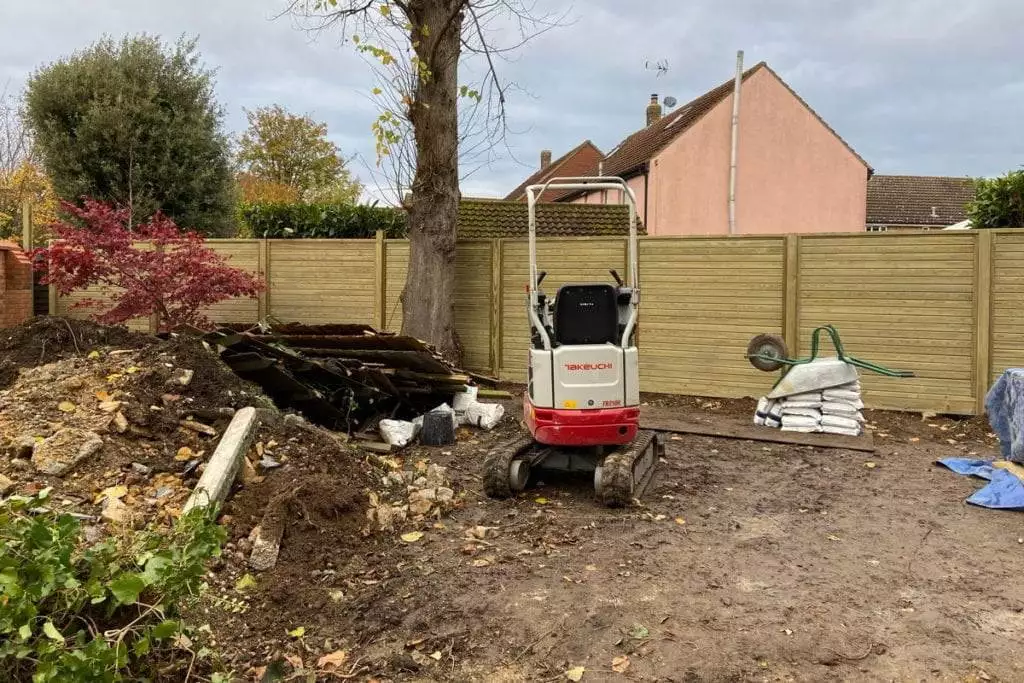 garden-clearance-1024x683-736335146