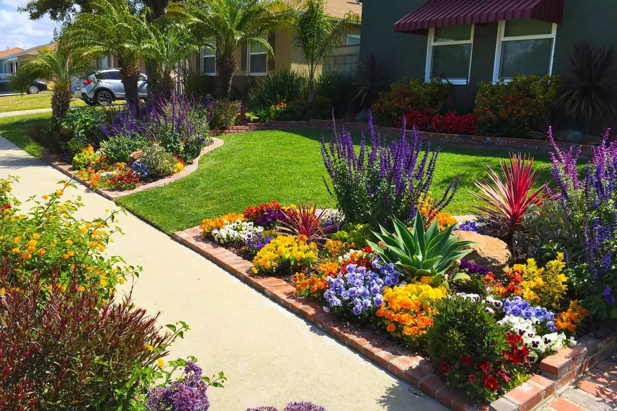 landscape-curb-appeal-retina_retina_f09021ca6edac80b70f3a5b5092c4059-280139681